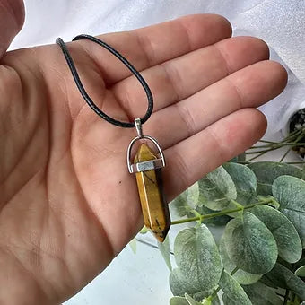 Tiger's Eye Pendant | Focus the mind | Promoting mental clarity |